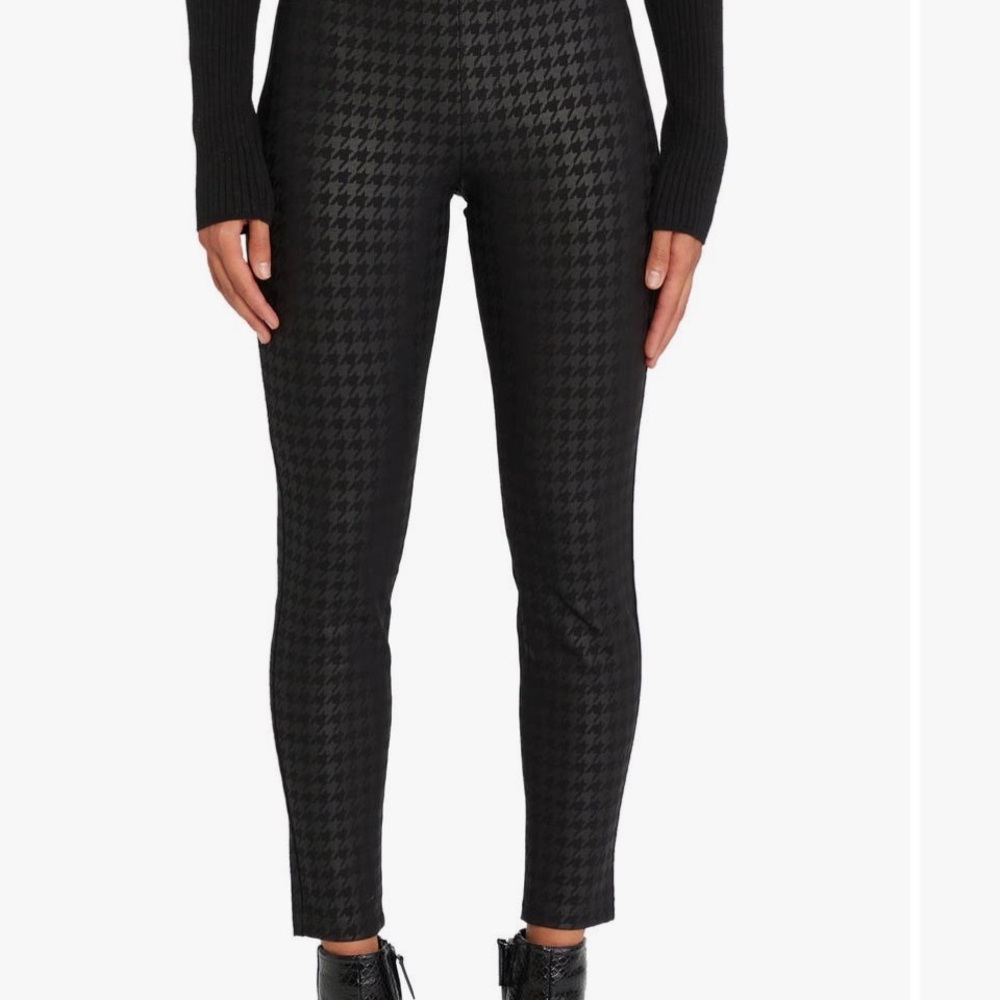 Sanctuary Black Houndstooth Ponte Ankle Pants